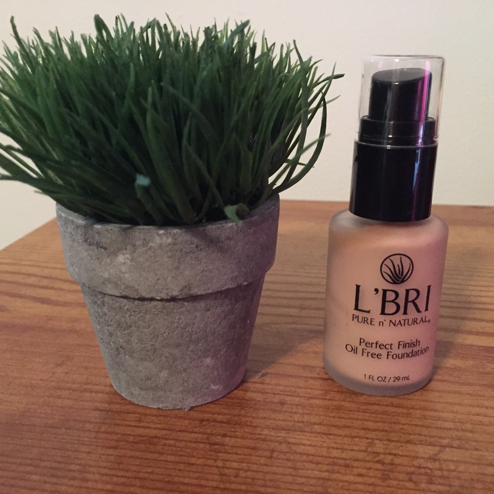 L'BRI Perfect Finish Oil- Free Foundation